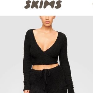 NWT SKIMS COZY KNIT WRAP TOP ONYX L/XL SOLD OUT